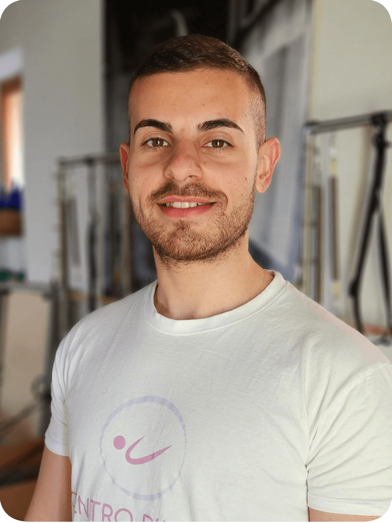 Ernesto, insegnante Pilates a Locarno, presso il Centro Pilates
